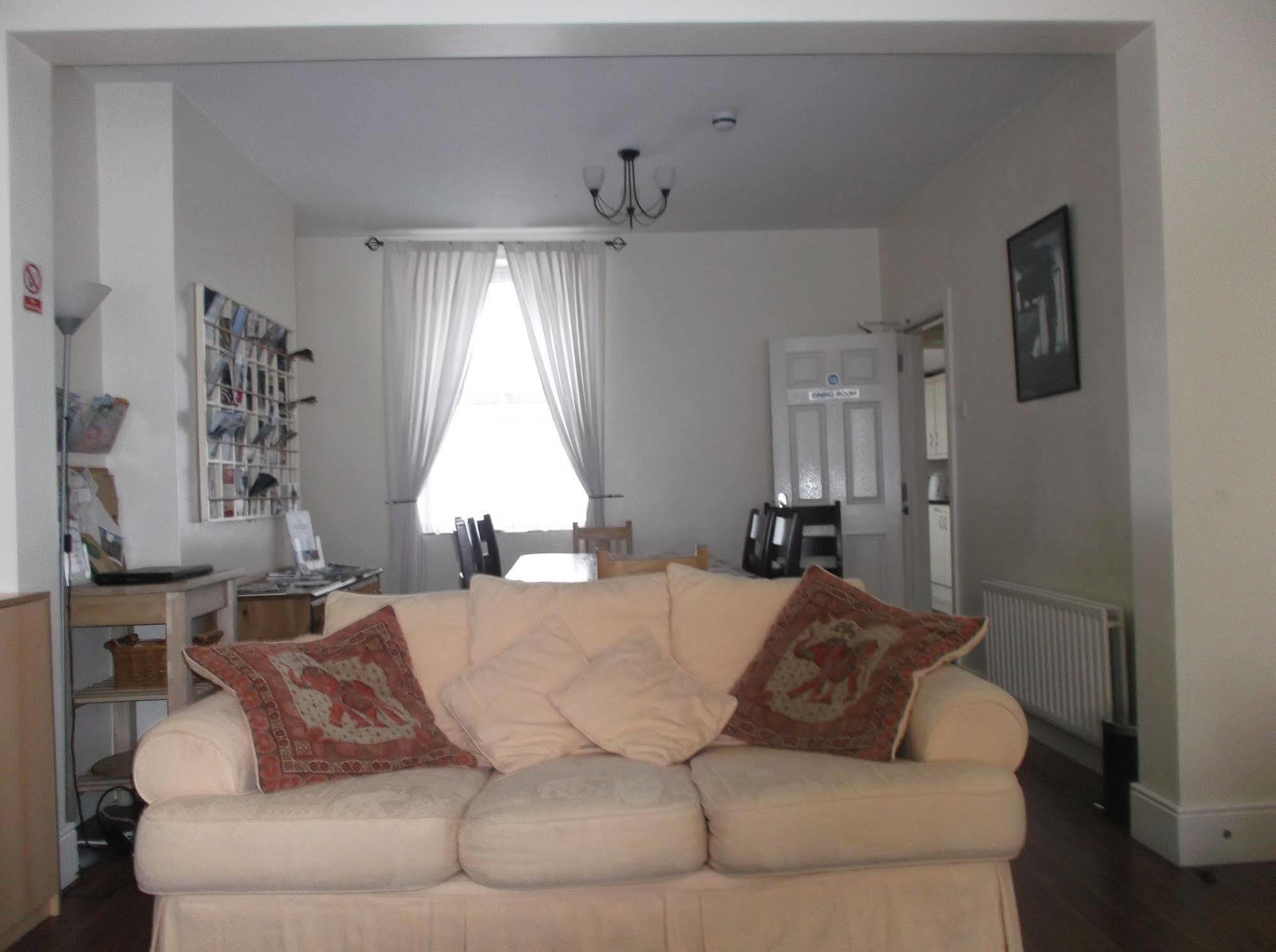 Fairman House Backpackers Bed and Breakfast Londonderry Εξωτερικό φωτογραφία