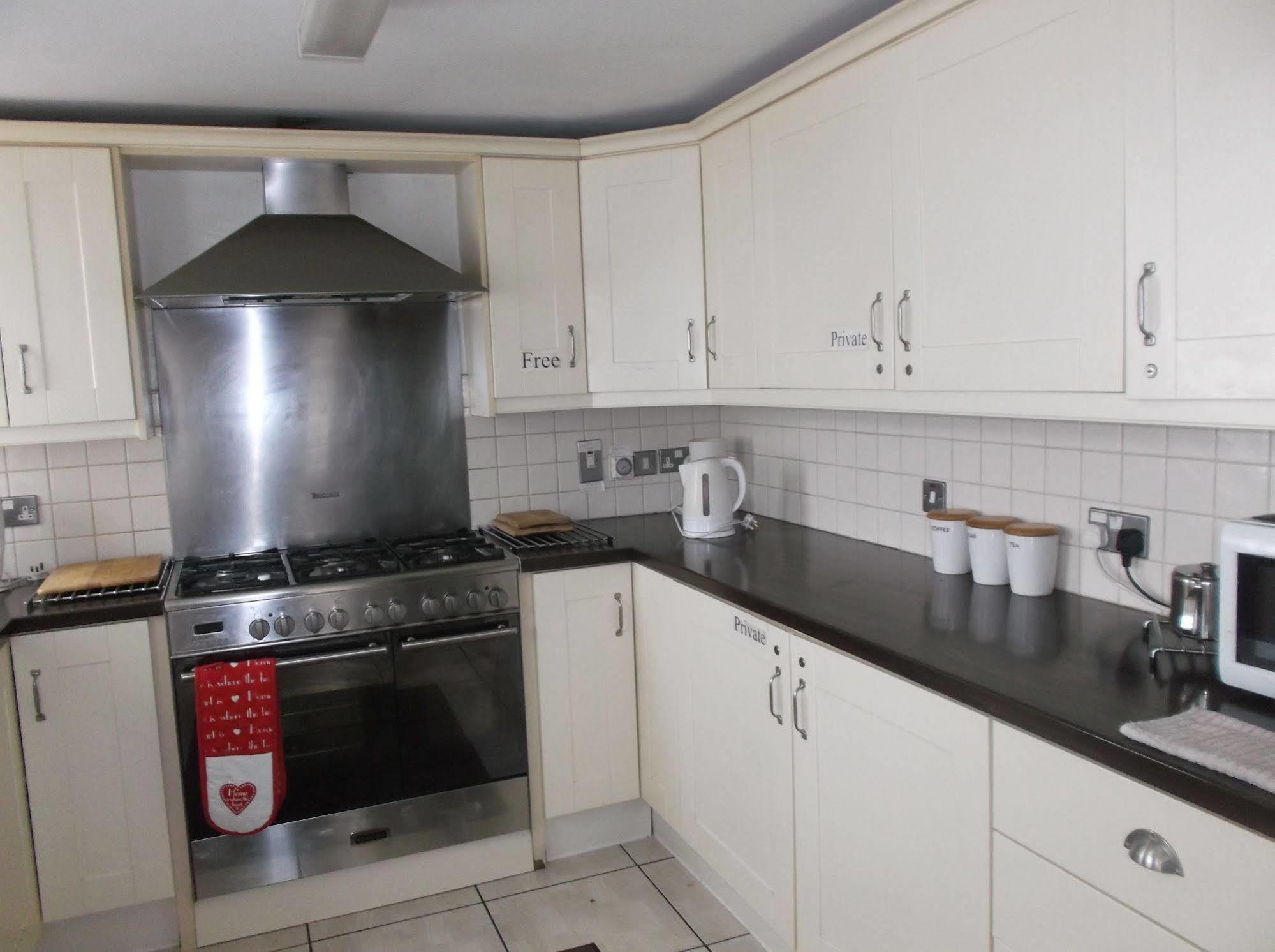 Fairman House Backpackers Bed and Breakfast Londonderry Εξωτερικό φωτογραφία